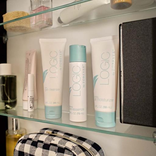 Aloe Gel Cleanser – by Forever | Gentle daily aloe vera face wash for all skin types